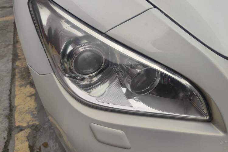 Used Infiniti Q70 2013 Q70L 2.5L Comfort Edition Right Front Headlight