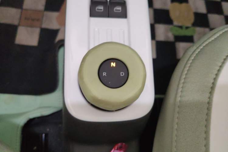 Used Geely Galaxy Panda 2025 210km Panda Rider Gear Lever