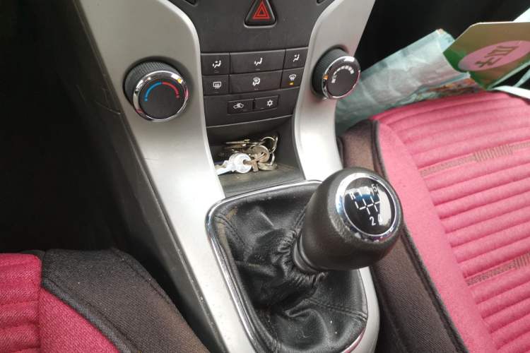 Used Chevrolet Cruze 2013 1.6L SL MT
