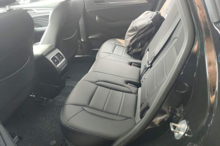 Used Haval F7 2020 2.0T All-Wheel Drive iJoy Left Rear Seat