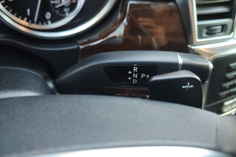 Used Mercedes-Benz M-Class 2014 ML 400 4MATIC Luxury Model