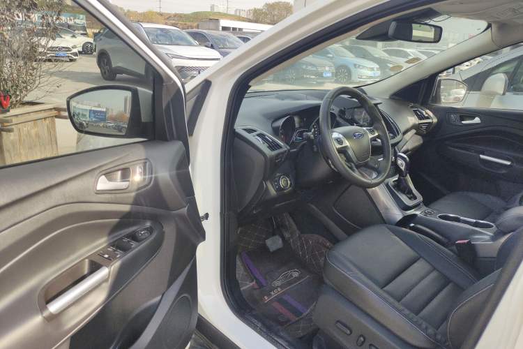 Used Ford Kuga 2015 2.0L GTDi Four-Wheel Drive Prestige Model
