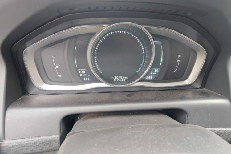 Used Volvo XC60 2015 T6 AWD Smart Version
