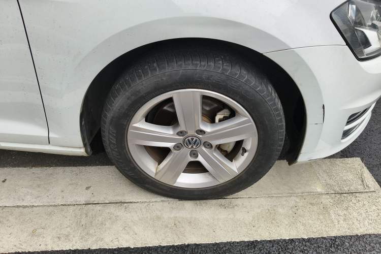 Used Volkswagen Golf 2017 230TSI Automatic Comfort Edition – Celebrating Milestone of One Million Units
