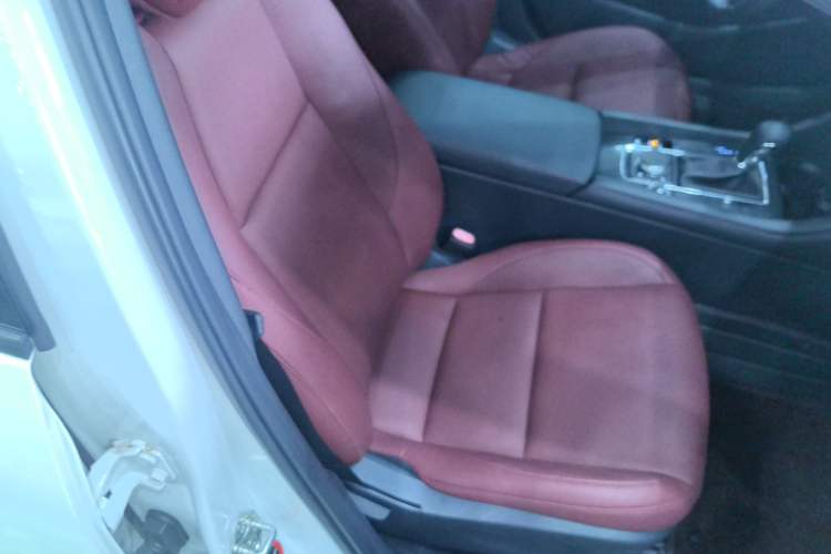 Used Mazda 3 Axela 2022 2.0L Automatic Premium Black Obsidian Edition
