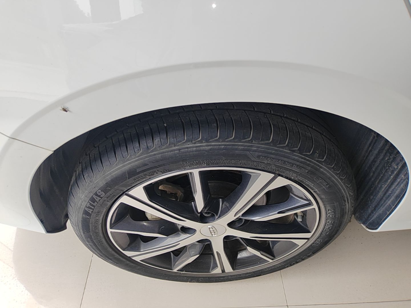 Geely Auto Emgrand 2022 4th Generation 1.5L CVT Luxury Model - Premium — снимка 11