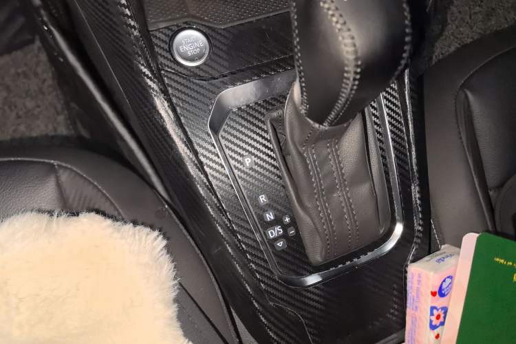 Used Volkswagen T-ROC 2019 280TSI DSG Two-Wheel Drive Comfort Version China VI Standard