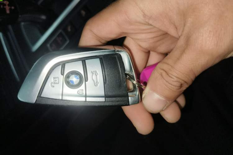 Used BMW X5 2018 xDrive28i Interior 1