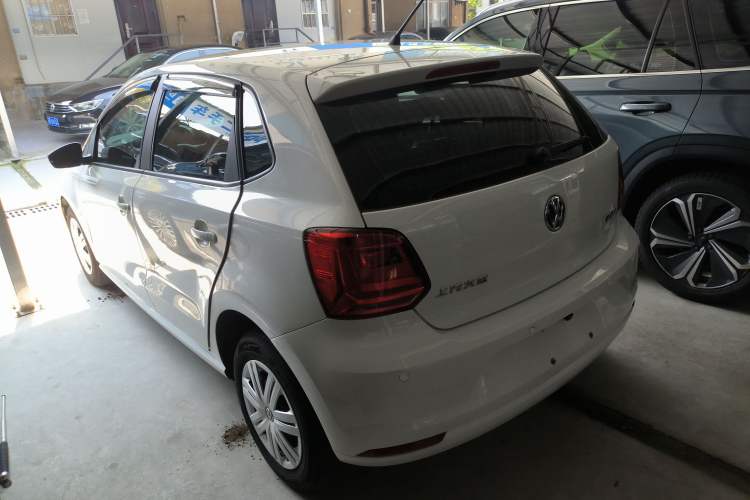 Used Volkswagen Polo 2016 1.4L Automatic Trendy Model Exterior 2