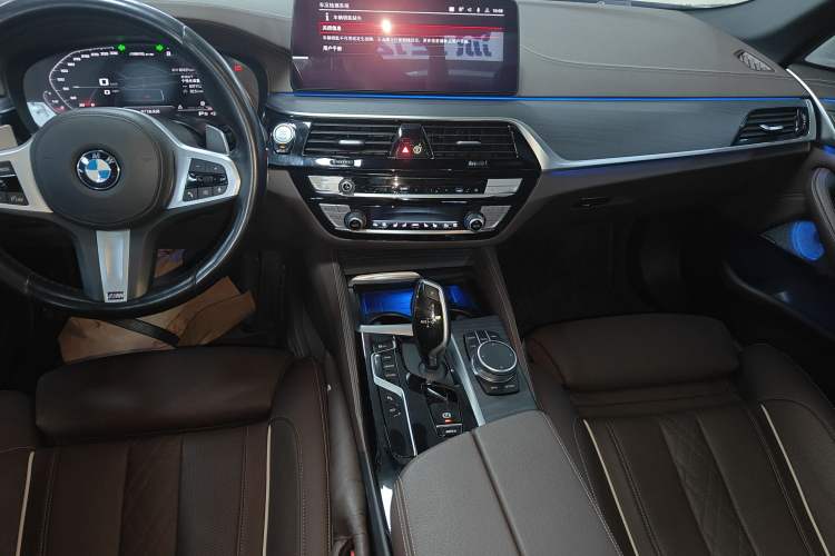 Used BMW 5 Series 2021 530Li Luxury Edition M Sport Package
