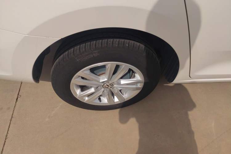 Used Volkswagen Santana 2018 1.5L Manual Fashion Edition Right Rear Wheel Hub