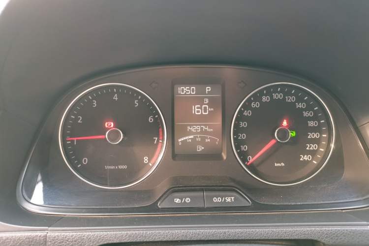 Used Volkswagen Lavida 2015 1.6L Automatic Comfort Edition
