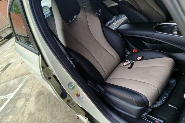 Used BYD Dolphin 2025 420km Free Edition
