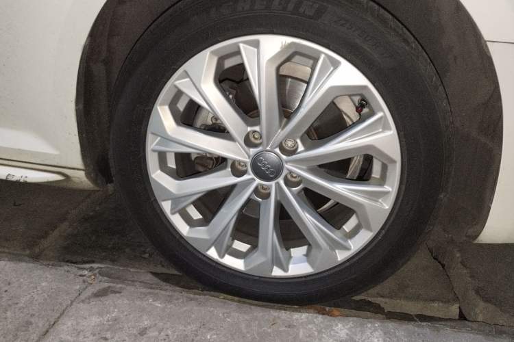 Used Audi A4L 2019 40 TFSI Ambition Version China V
