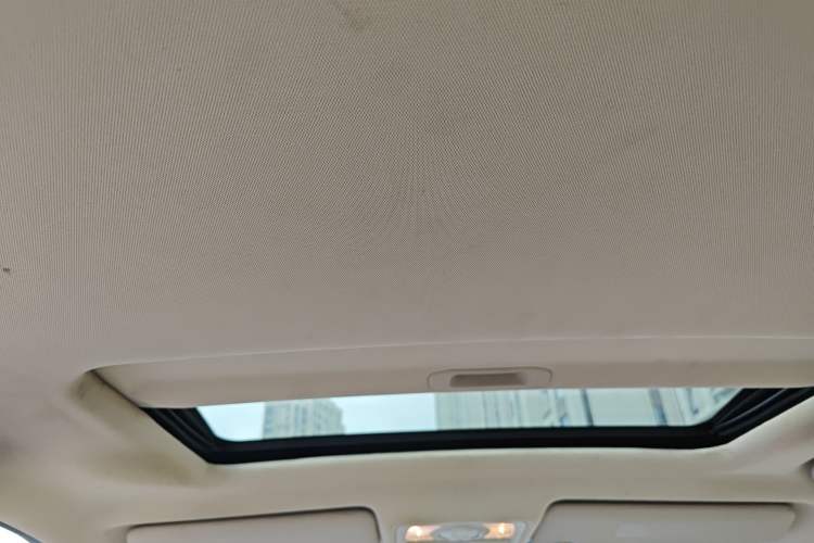 Used CHANGAN Raeton 2014 1.8T Automatic Elite Anniversary Edition China V Standard Headliner