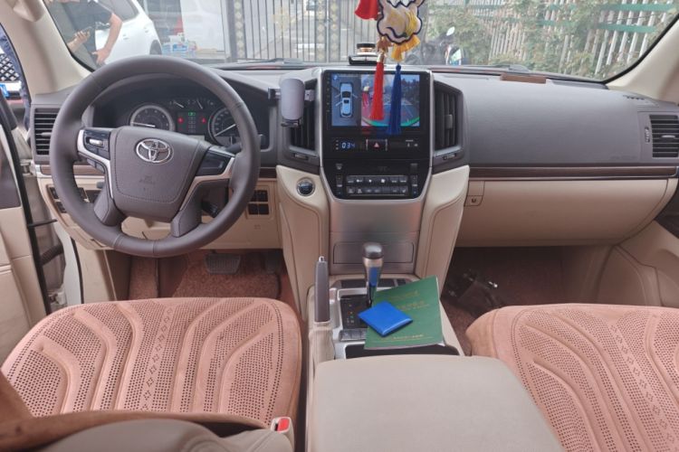 Used Toyota Land Cruiser 