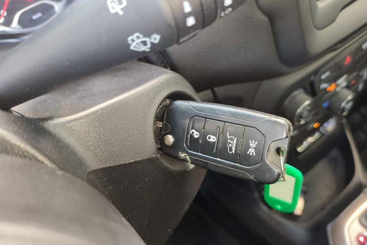 Used Jeep Renegade 2018 Connected Large Screen Version 180T Automatic High-Energy Edition