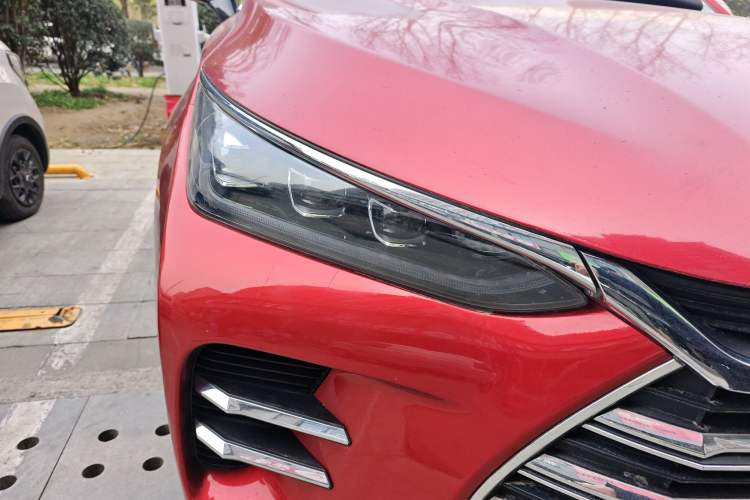 Used BYD Tang New Energy 2018 DM 2.0T All-Wheel Drive Smart Connect Genesis Edition 7 Seats China V Emission Standard