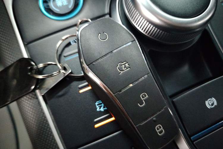 Used BYD Destroyer 05 2023 Champion Edition DM-i 55KM Luxury Model Vehicle Key