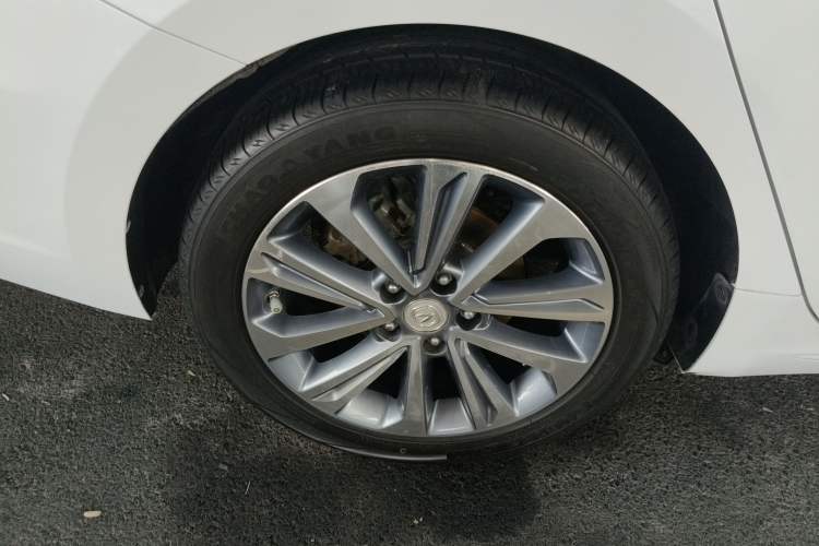 Used CHANGAN Raeton CC 2019 1.5T Automatic Haoya Edition Guangmang Model China VI Standard Exterior 5