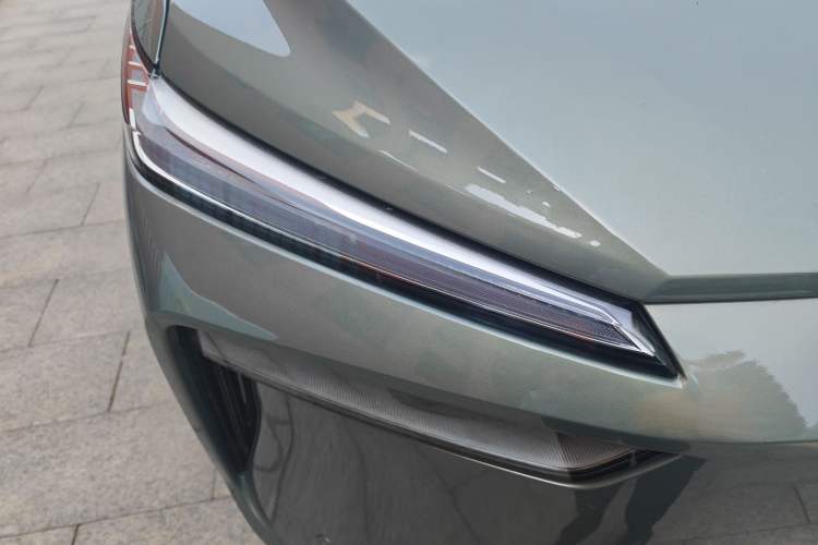 Used Wey Lanshan 2025 Four-Wheel Drive Max Right Front Headlight