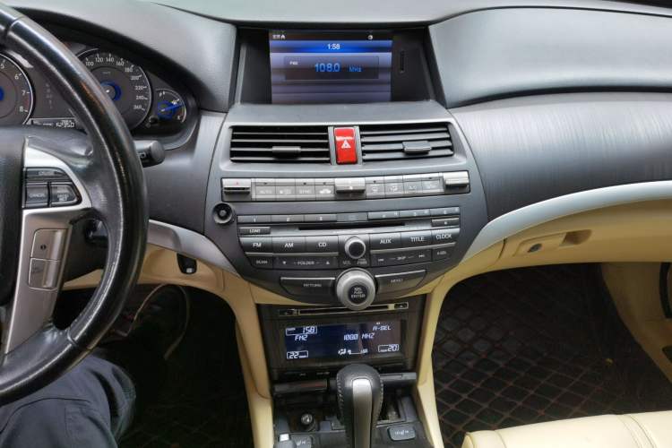 Used Honda Crosstour 2012 2.4L Prestige Edition