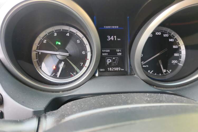 Used Toyota Prado 2016 3.5L Automatic TX-L NAVI Odometer Close Up