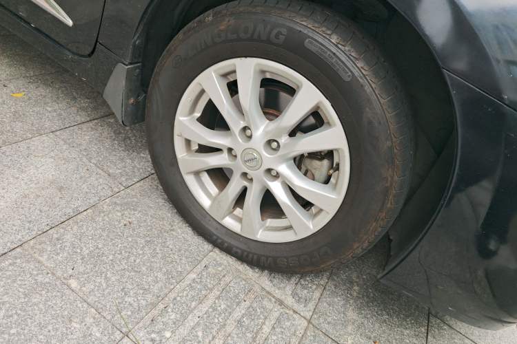 Used Nissan Teana 2013 2.0L XL Comfort Edition Right Front Wheel Hub