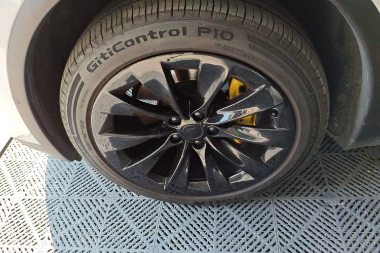 Used Tesla Model X 2019 Long-Range Version Exterior 3