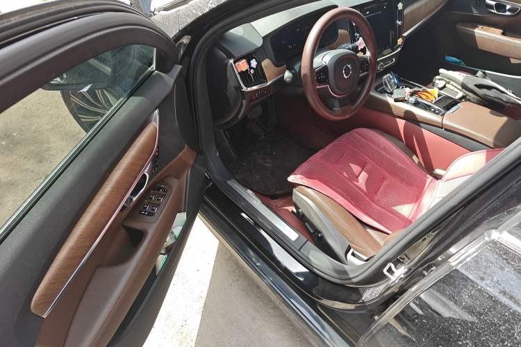 Used Volvo S90 New Energy 2022 T8 eDrive Hybrid Luxury Edition Driver Seat