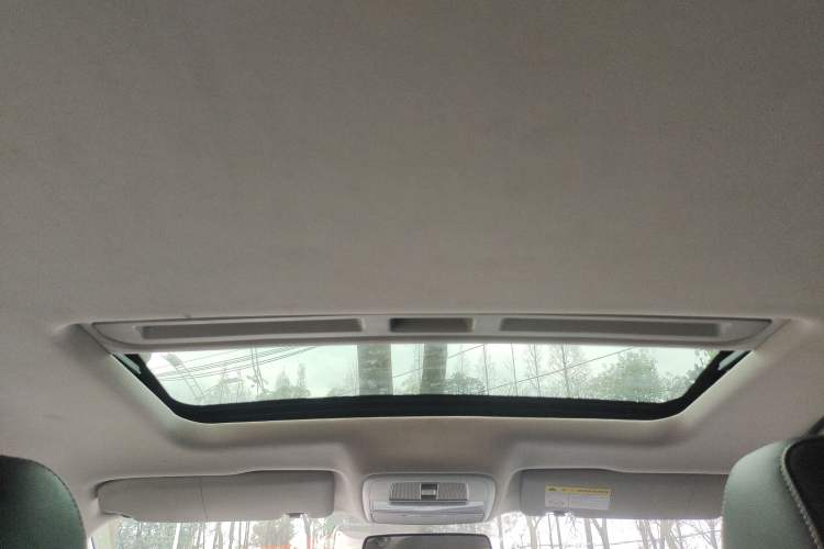 Used Roewe i6 2020 PLUS 1.6L CVT 4G Connected Glory Flagship Edition