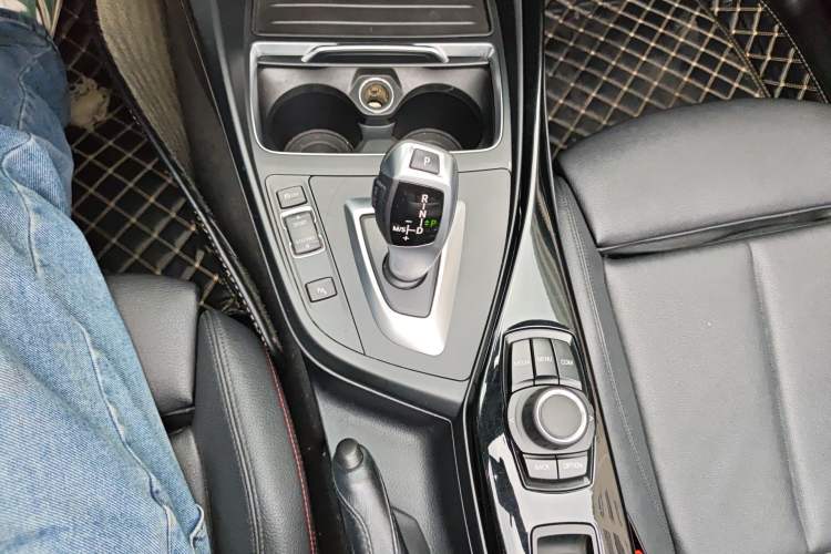 Used BMW 2 Series 2019 225i Convertible Coupe Sports Design Package
