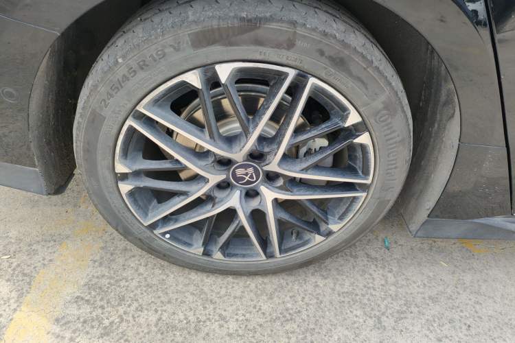 Used BYD Han 2025 EV 605KM Prestige Model