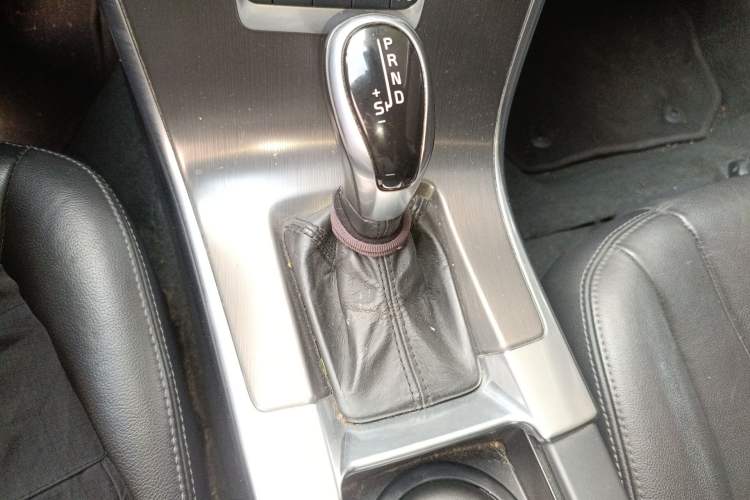 Used Volvo XC60 2014 T5 Zhiyi Edition Gear Lever