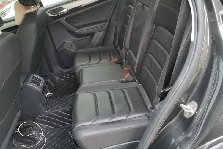 Used Volkswagen Tayron 2019 330TSI Two-Wheel Drive Luxury Model China VI Standard Left Rear Seat