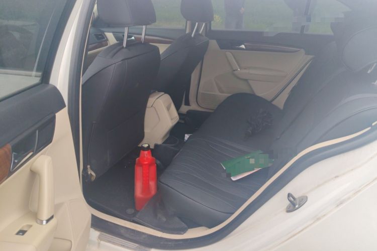 Used Volkswagen Lavida 2013 1.4TSI DSG Comfort Edition Left Rear Seat