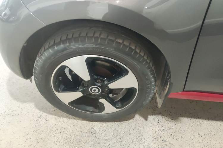 Used smart forfour 2018 1.0L 52kW Passion Edition Exterior 2