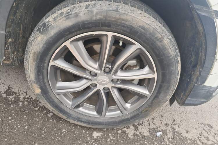 Used Geely Auto Emgrand X7 Sport 2018 1.8TD Manual Two-Wheel Drive Zhiya Model