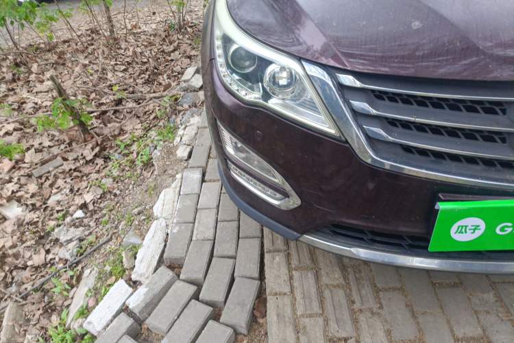 Used Baojun 560 2015 1.8L manual luxury version
