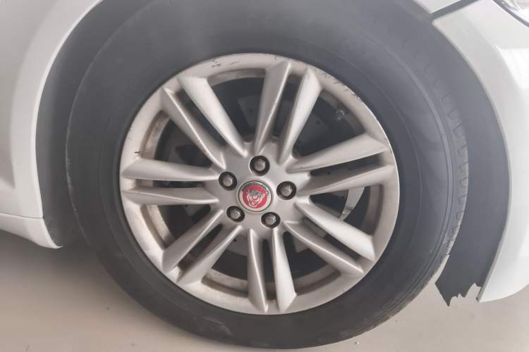 Used Jaguar XF 2014 XF 2.0T Prestige Edition
