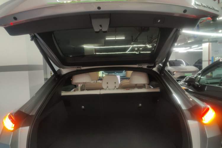 Used ONVO L60 2024 60 kWh Rear-Drive Version
