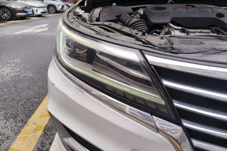 Used Roewe i6 New Energy 2017 45T Hybrid Connective Smart Luxury Edition
