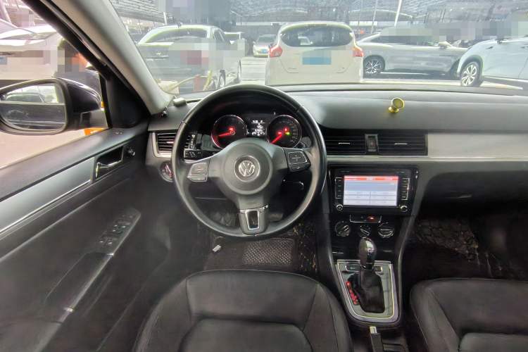 Used Volkswagen Bora 2015 Value Edition 1.6L Automatic Comfort Version
