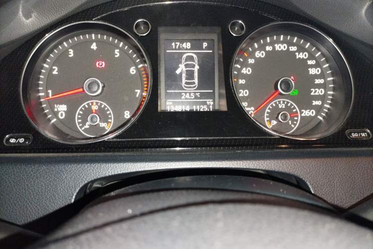 Used Volkswagen Magotan 2013 2.0 TSI Luxury Model