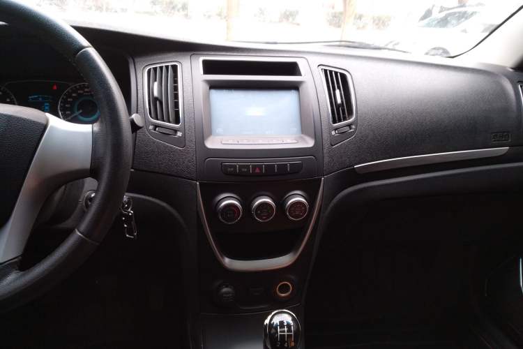 Used Geely Auto Vision 2015 1.5L Manual Happiness Edition