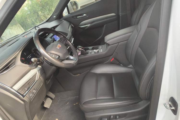 Used Cadillac XT4 2021 28T Two-Wheel Drive Leading Version