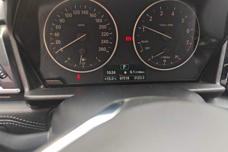 Used BMW 2 Series Active Tourer 2016 218i Sports Design Package Odometer Close Up