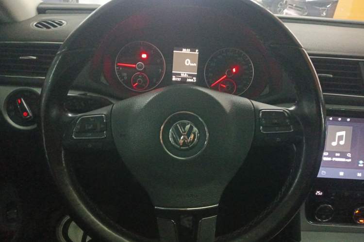 Used Volkswagen Passat 2014 1.8TSI DSG Prestige Edition