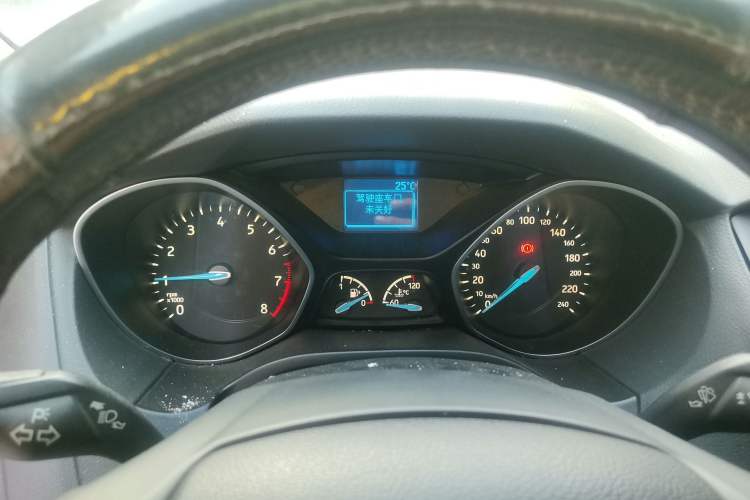 Used Ford Focus 2015 Sedan 1.6L Manual Fashion Edition Instrument Cluster