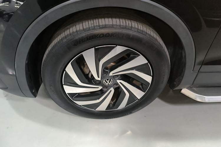 Used Volkswagen Tiguan L 2024 330TSI Automatic Two-Wheel Drive Smart Edition